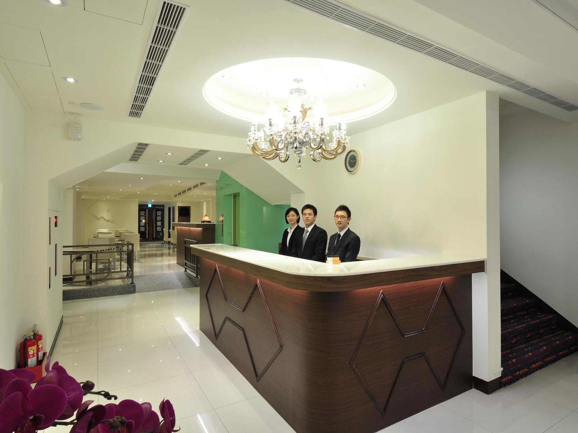 טאיצ'ונג Bravo Hotel מראה חיצוני תמונה