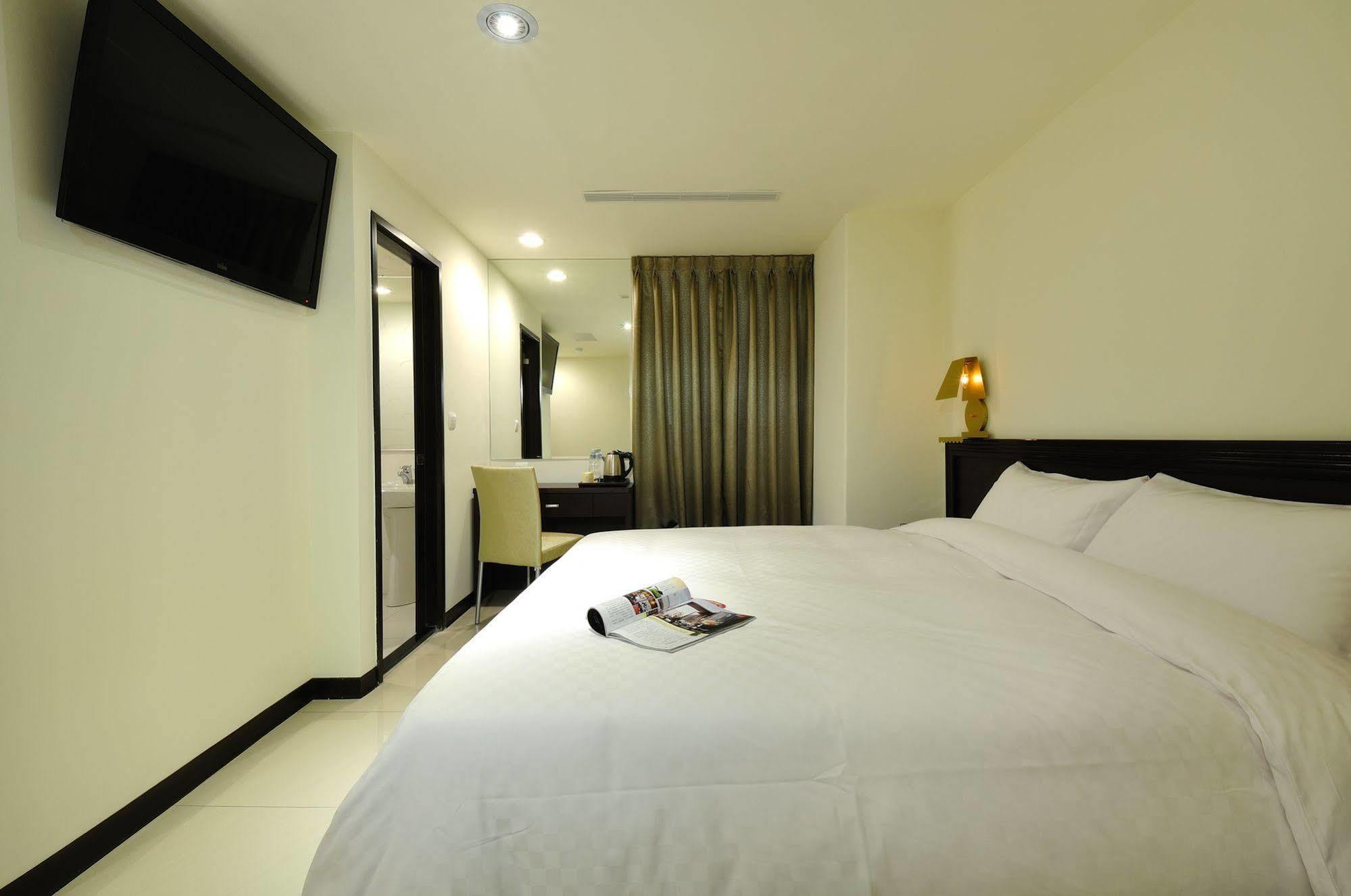 טאיצ'ונג Bravo Hotel מראה חיצוני תמונה