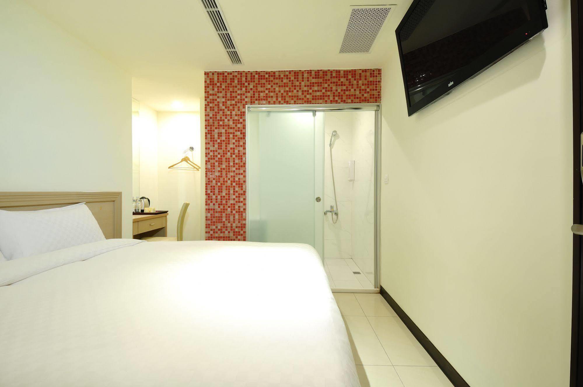 טאיצ'ונג Bravo Hotel מראה חיצוני תמונה